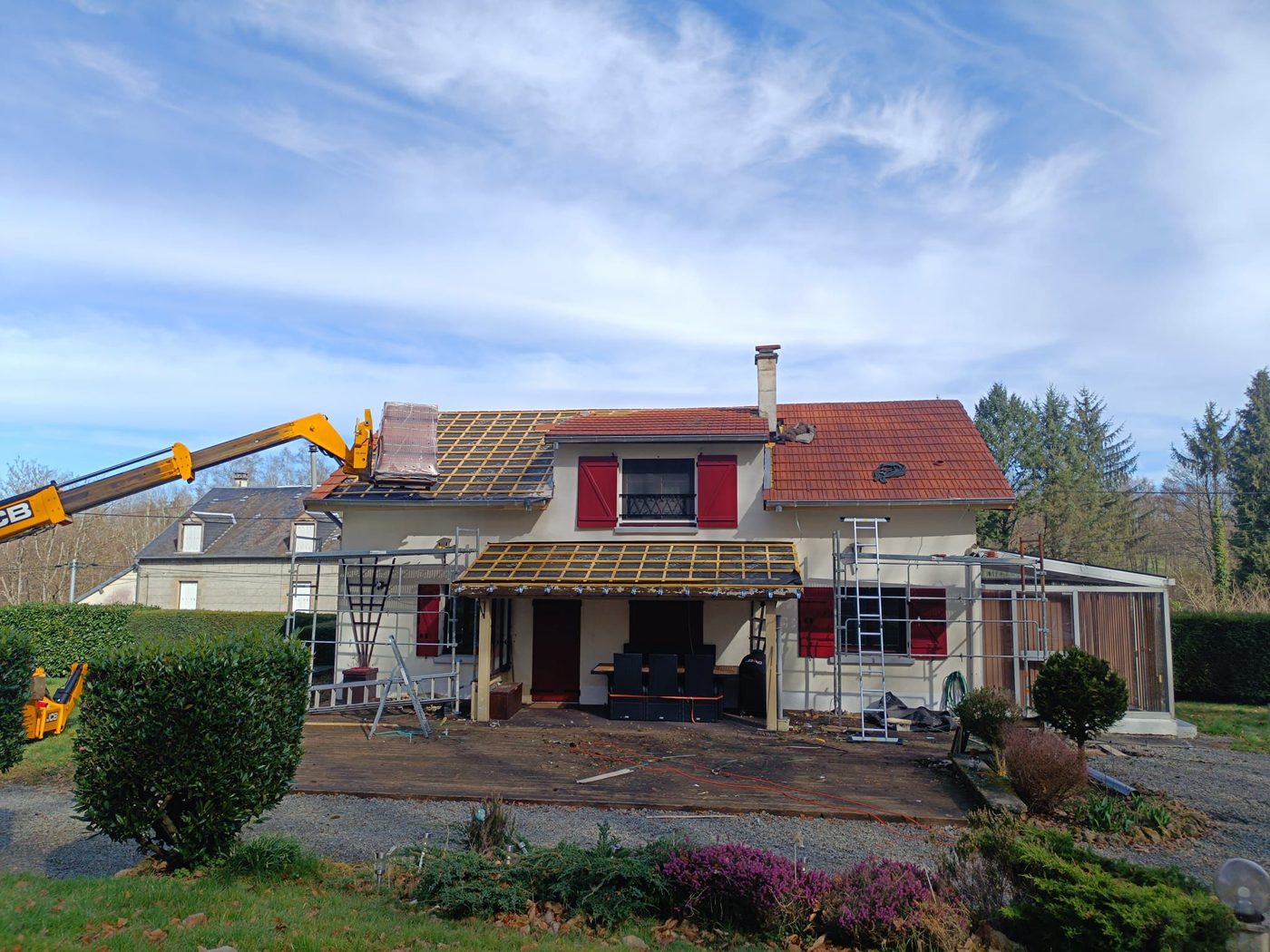 Réfection complète de toiture sur maison à étage — couvreur M. TOUVERON près de Montluçon