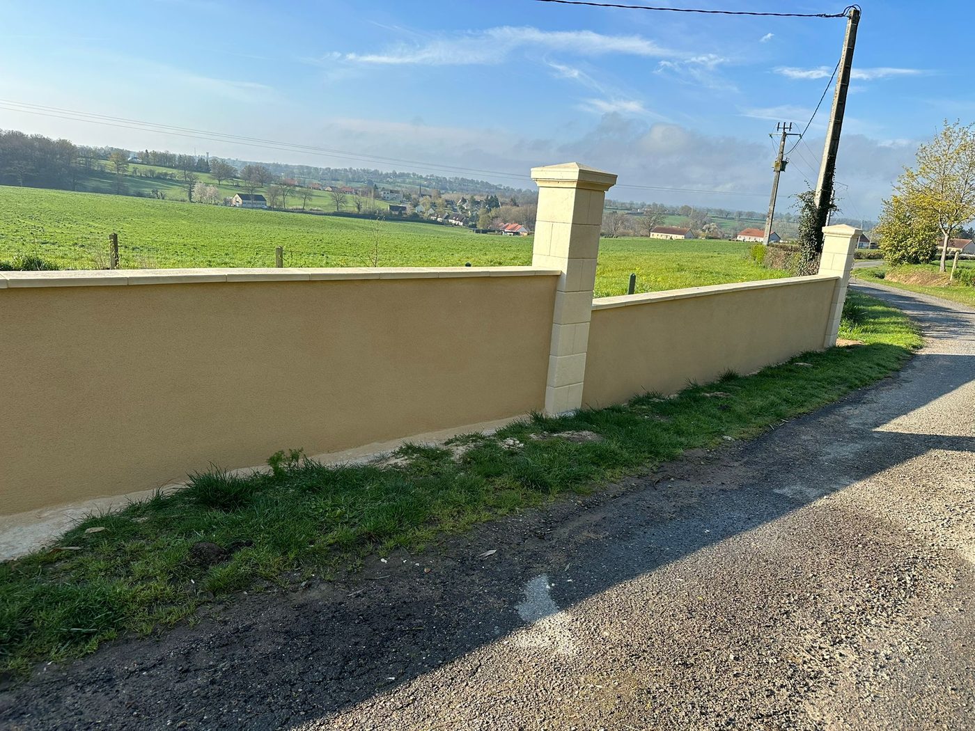 Maçonnerie, mur de clôture à Montluçon
