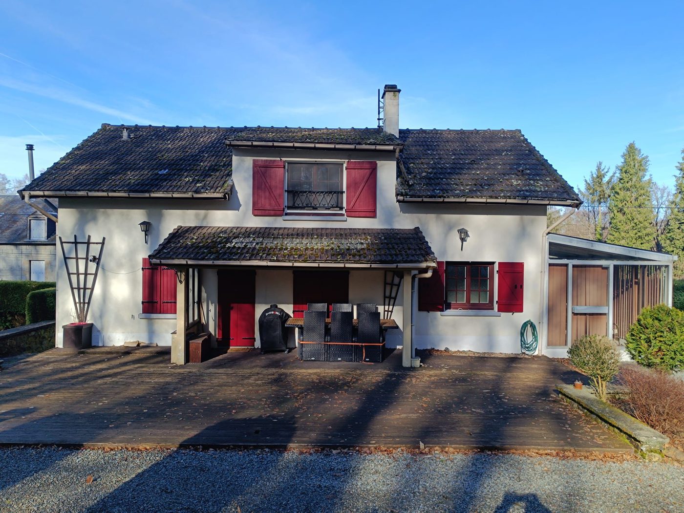 Toiture avant rénovation, vue aérienne — couvreur M. TOUVERON près de Montluçon